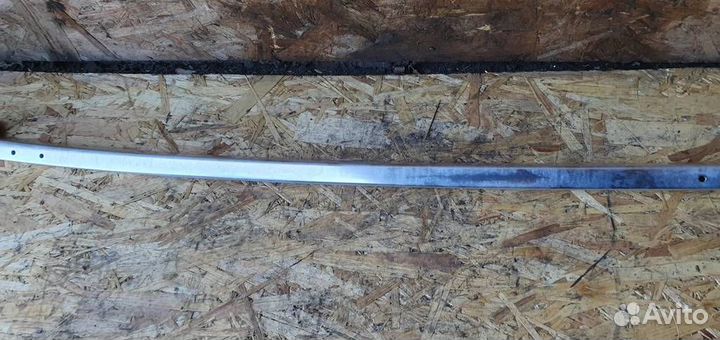 Рейлинг крыши левый Volkswagen Tiguan 2007-2011