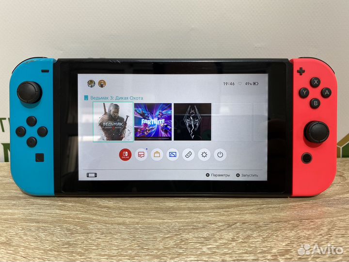 Игровая консоль Nintendo Switch v1 + 2 катриджа