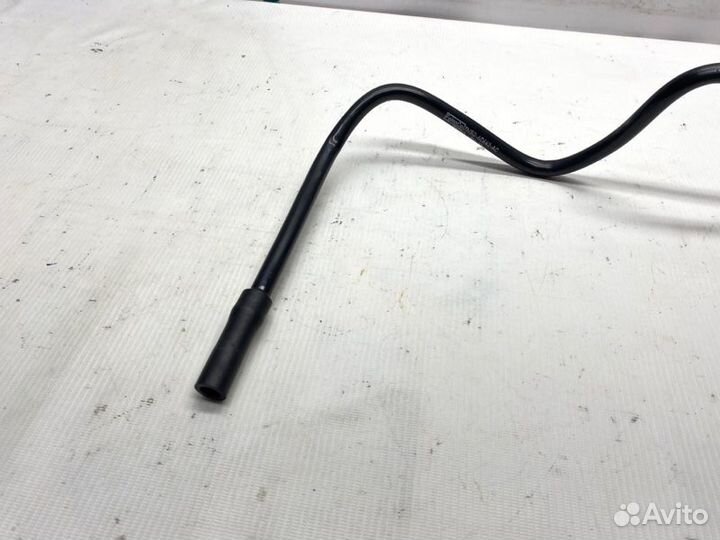 Трубка вентиляции картерных газов Ford Focus 2