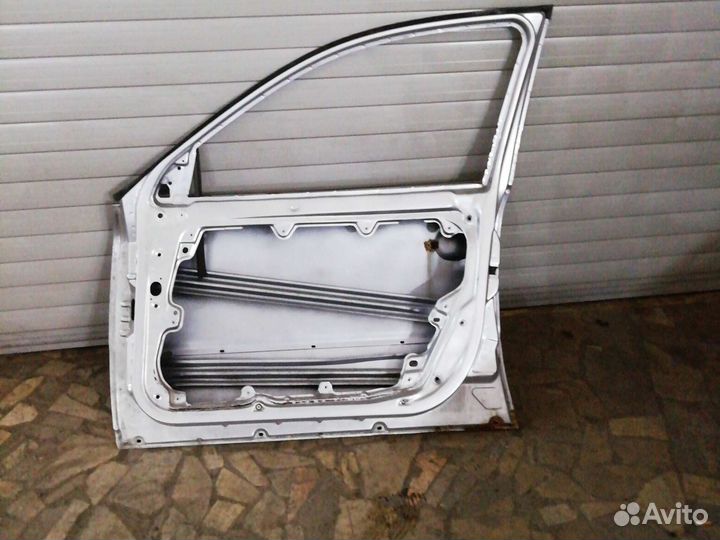 Volkswagen passat b5 дверь передняя правая