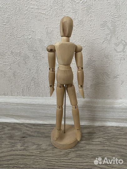 Манекен человека деревянный