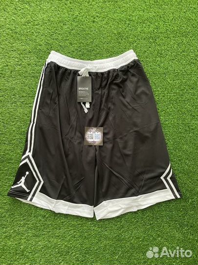 Шорты Nike Swoosh