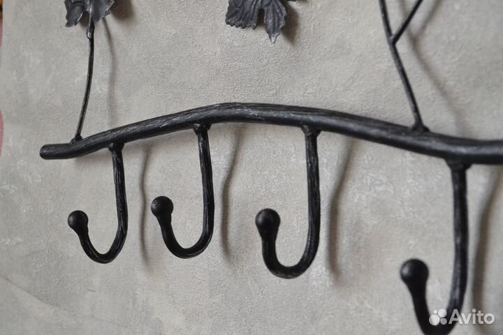 Вешалки настенные кованные из металла - 2 шт