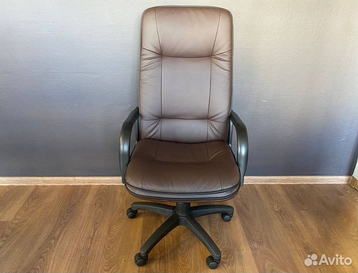 Компьютерное кресло от производителя