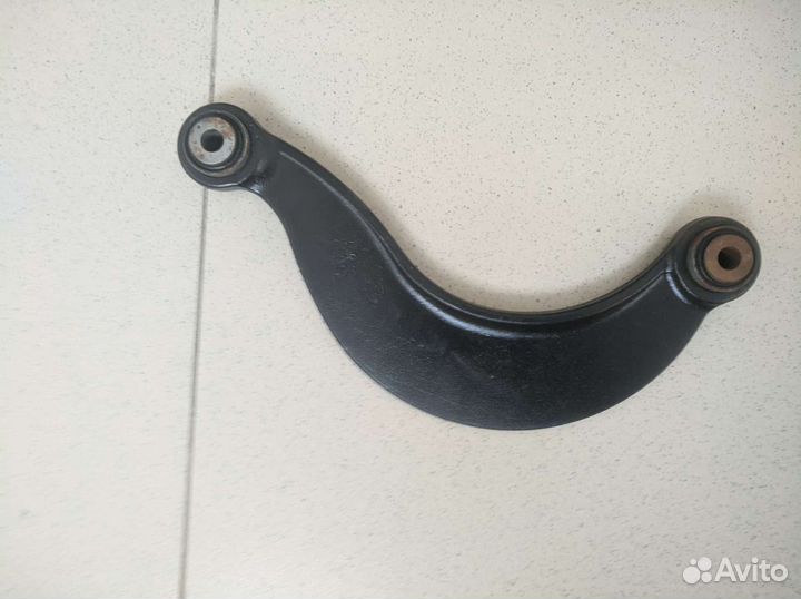 Рычаг (серповидный) Мазда 3 бк,форд фокус 2, форд