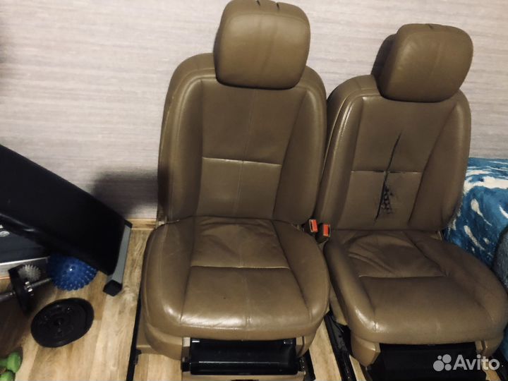 Передние сидения w221