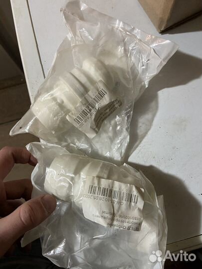 Запчасти на toyota corolla