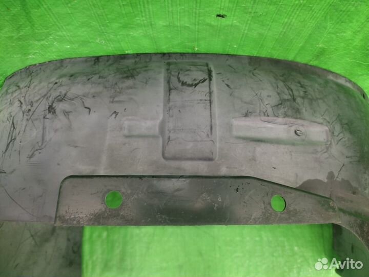 Подкрылок передний правый Dodge Caliber 2006-2011