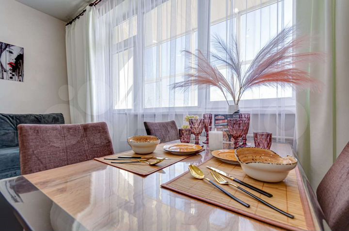 2-к. квартира, 43 м², 1/3 эт.