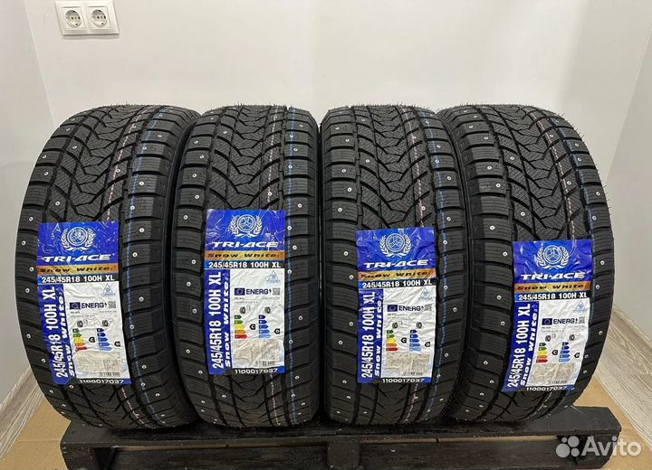 Tri Ace Snow White II 245/45 R18 25H