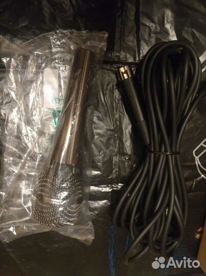 Микрофон LG Dynamic Microphone impedance 600