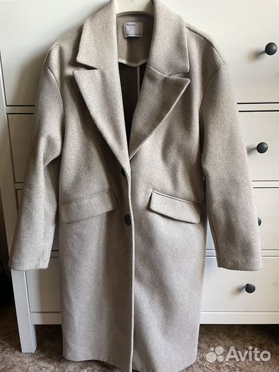 Пальто женское Bershka