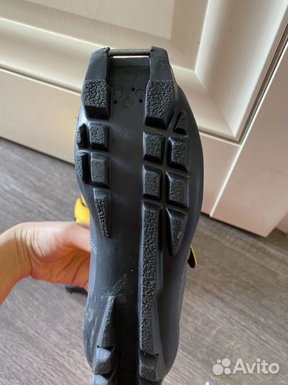 Лыжные ботинки