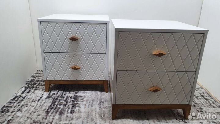 Тумба прикроватная