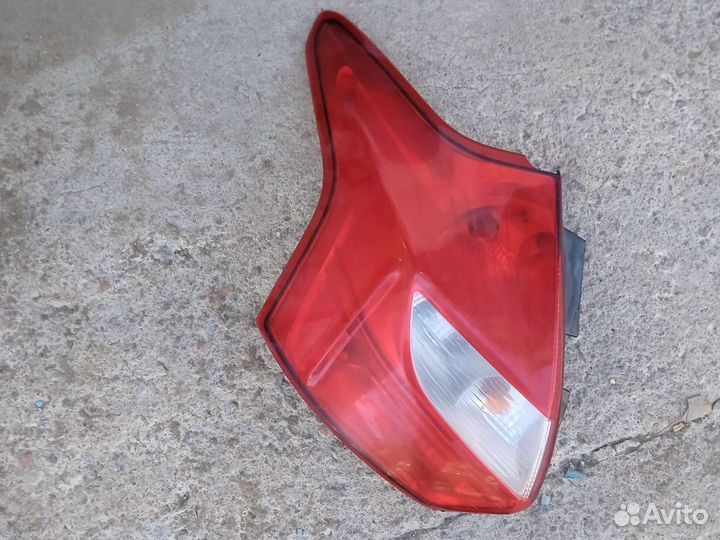 Задний фонарь фокус 3
