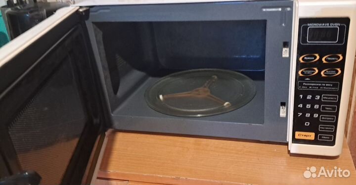 Микроволновая печь
