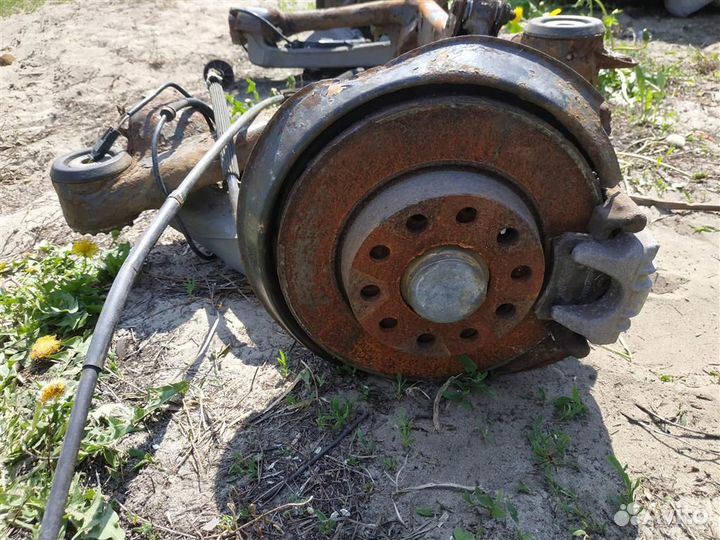 Балка задняя Audi A4 8E cabrio