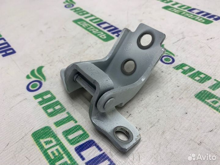 Петля двери передняя правая Mazda 6Gj/Gl седан