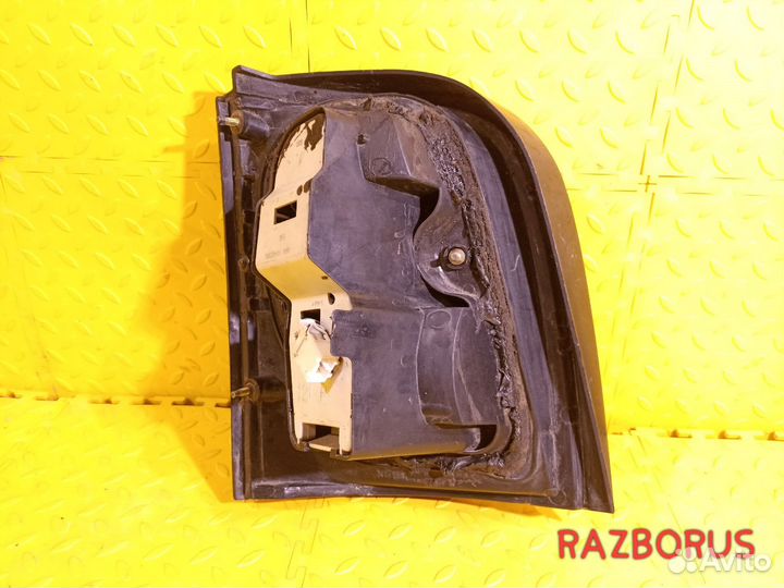 Фонарь задний правый Nissan March/ Micra K11 92-97