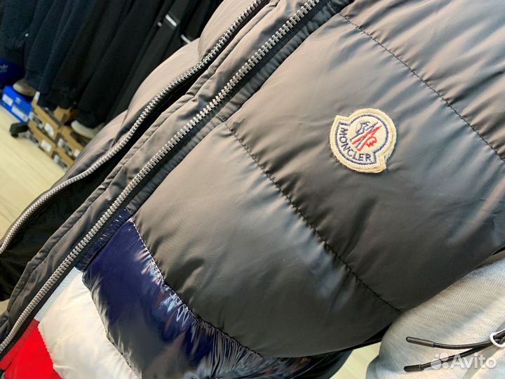 Жилетка мужская Moncler черная