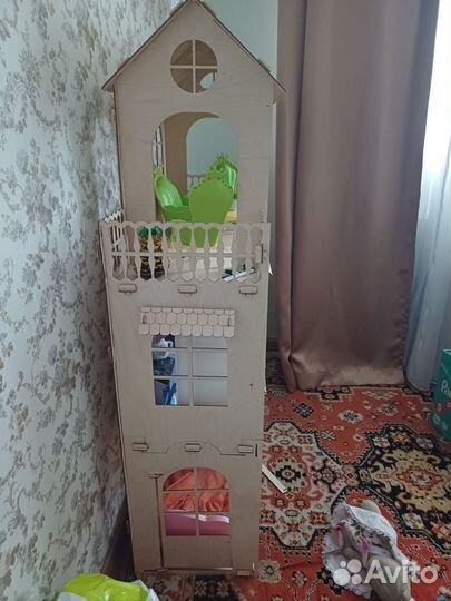 Домик кукольный