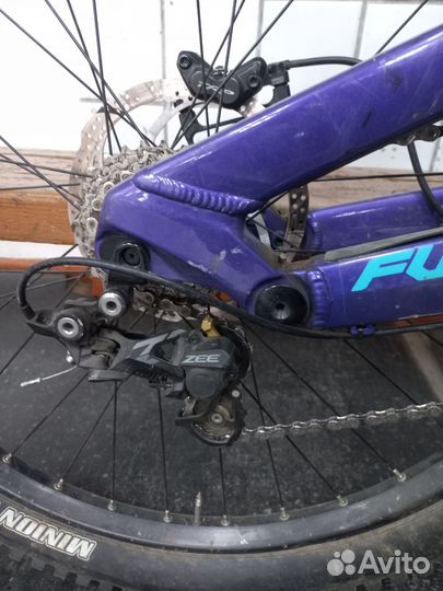 Спортивный велосипед для даунхилла GT