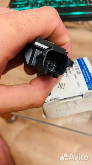 Датчик удара Ford GN1514C676AA