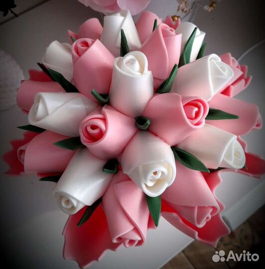 Интерьерные цветы, букеты, светильники