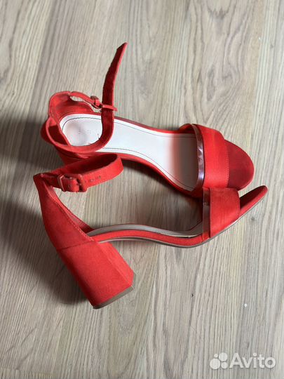 Туфли женские