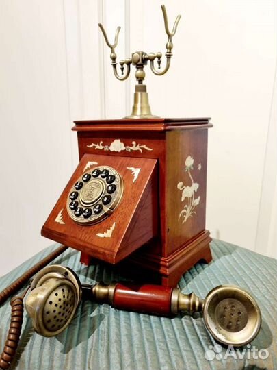 Ретро телефон кнопочный