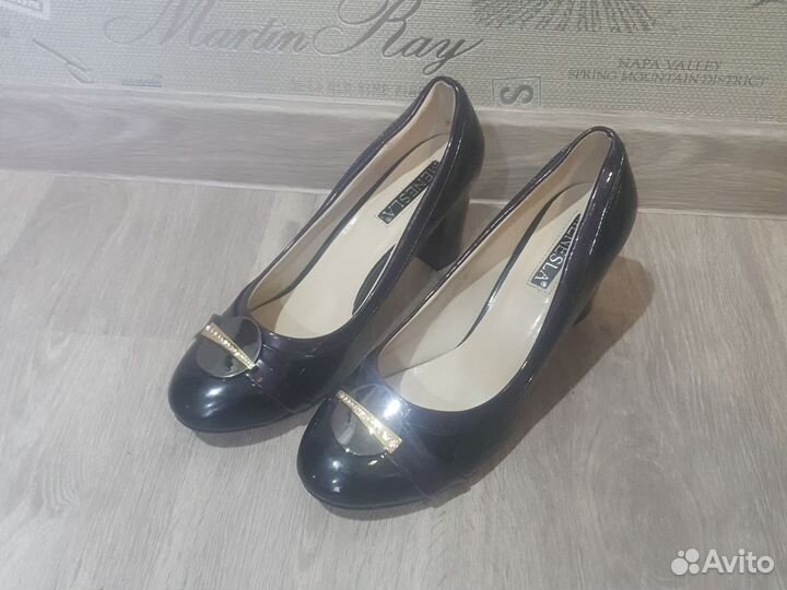 Туфли новые 39-40
