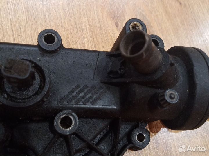 Корпус термостата renault