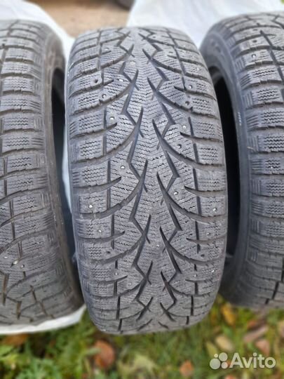 Toyo Observe G3-Ice 215/55 R17