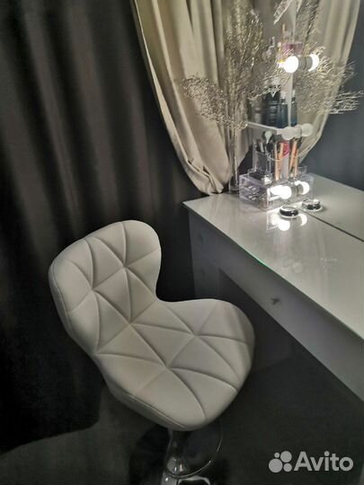 Туалетный столик