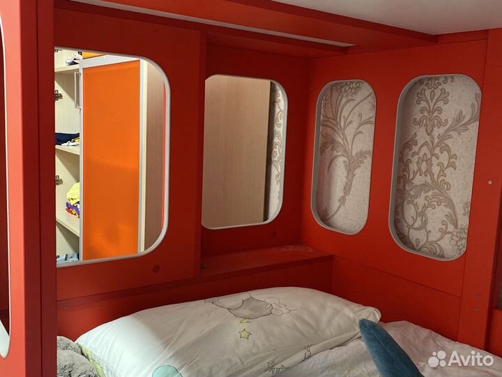 Двухъярусная кровать автобус