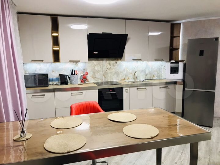 3-к. квартира, 90 м², 5/5 эт.