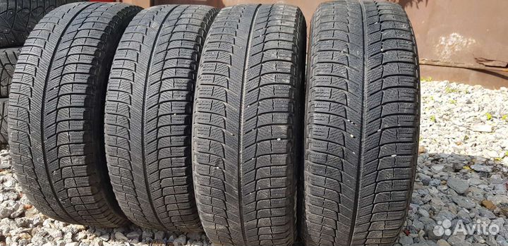 Michelin X-Ice XI3 225/55 R17