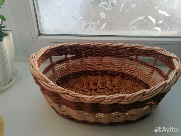 Корзинка плетенная