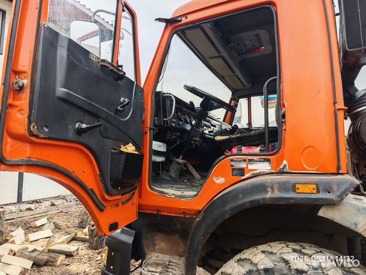 Бортовой грузовик КАМАЗ 43118 с КМУ Kanglim, 2012