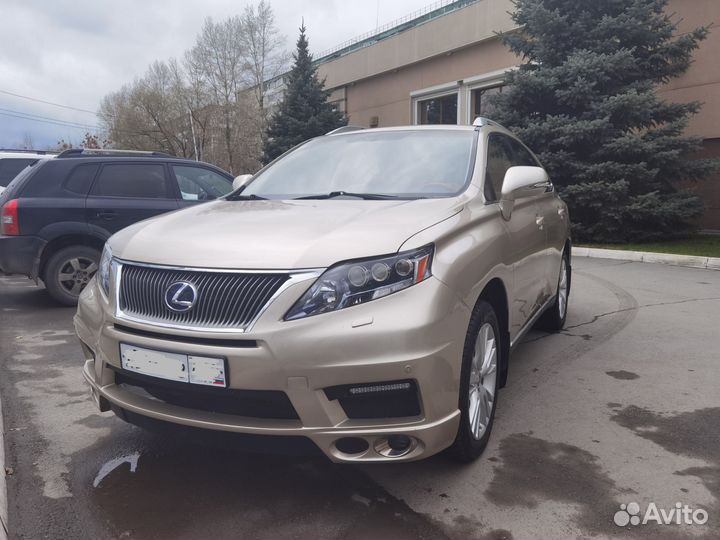 Бампер передний на Lexus Rx450h