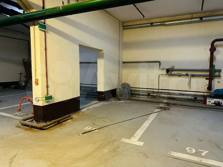 Машиноместо, 12 м²