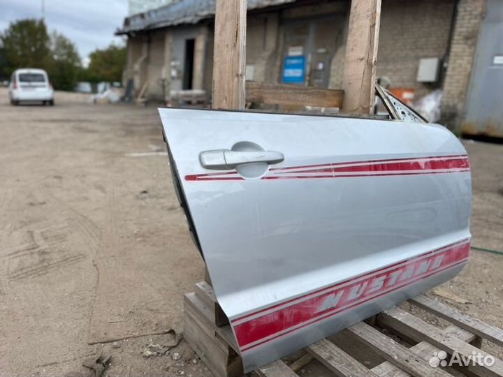 Дверь передняя правая Ford Mustang