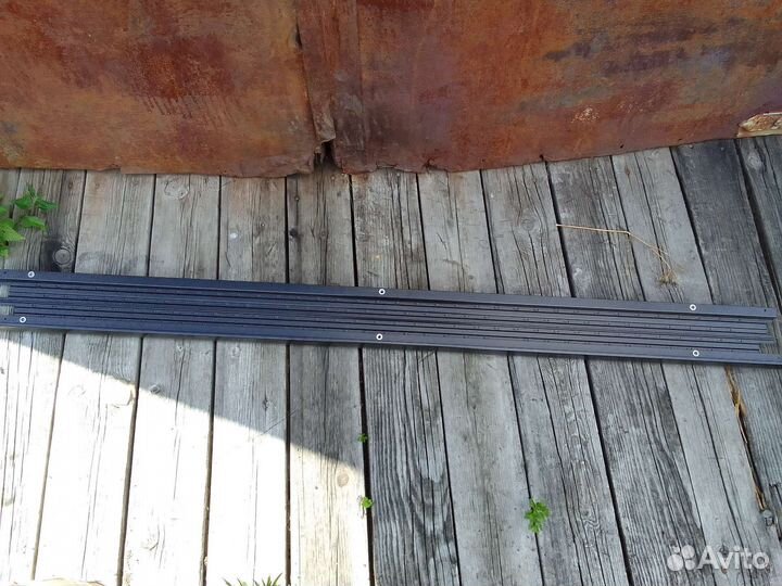 Порог левый. Тойота Ленд Крузер 200 Новый