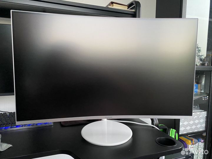 Монитор Samsung C32H711QEI 32