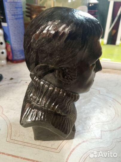 Бюст Высотского