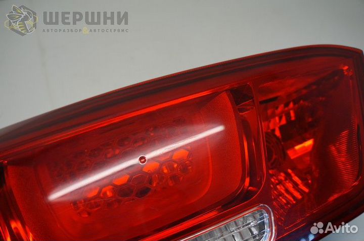 Фонарь задний внутренний левый Kia Rio 12- (92403