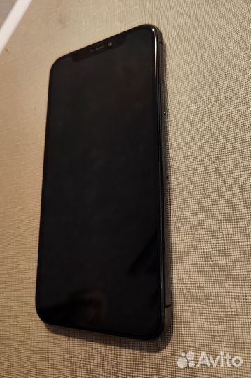 Телефон iPhone X
