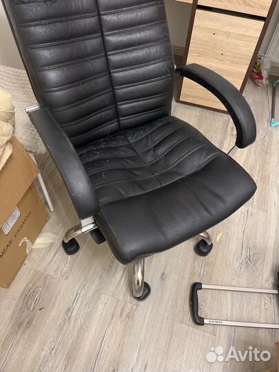 Компьютерное кресло