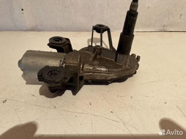 Моторчик стеклоочистителя задний Ситроен С4 Пежо