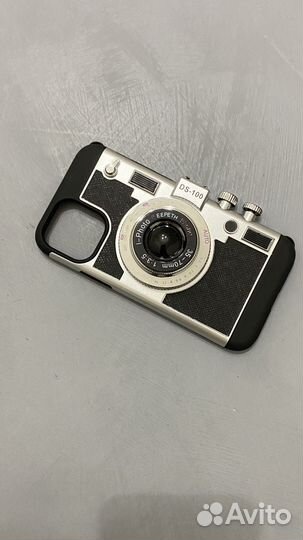 Чехол на iPhone 11